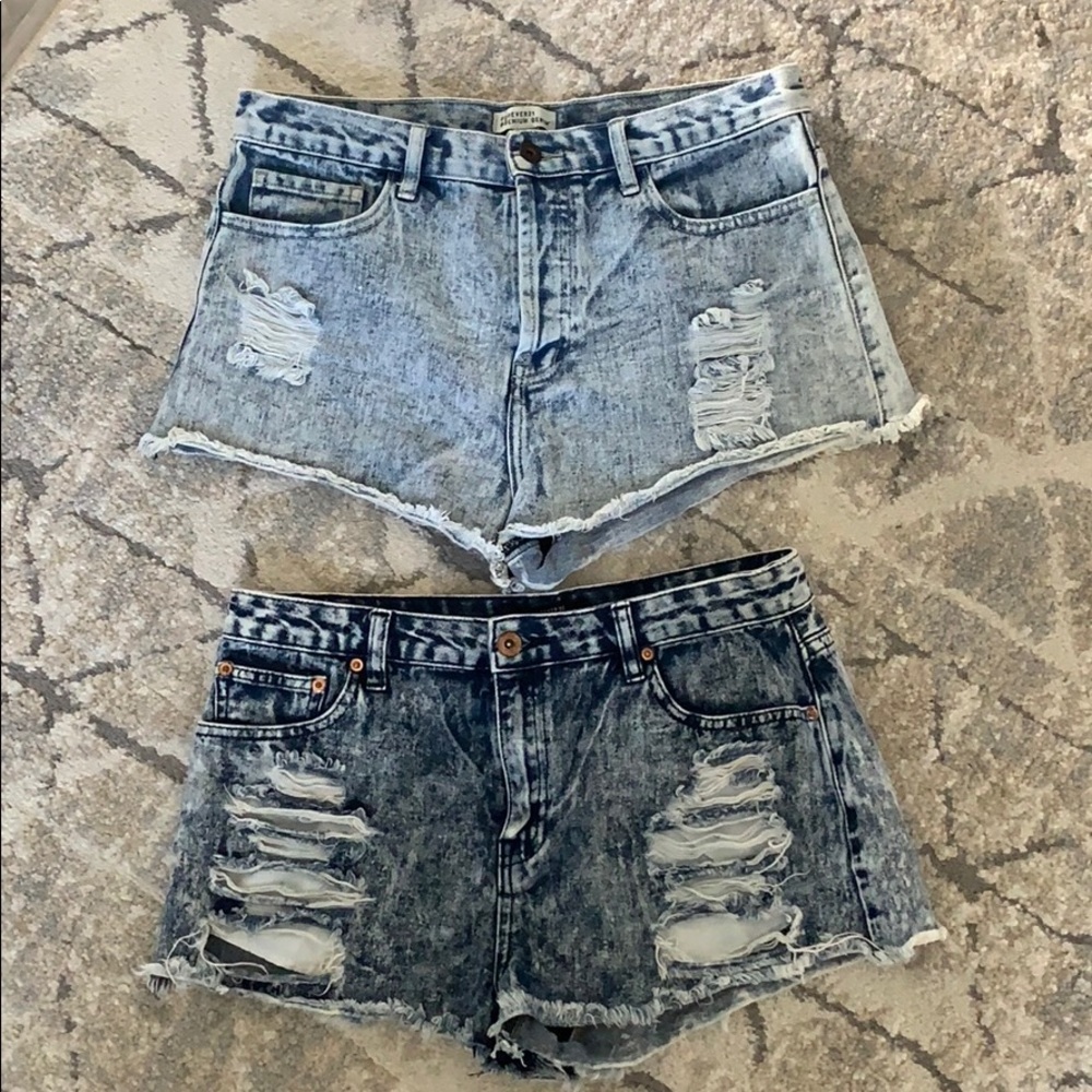 Bundle of denim shorts size 29